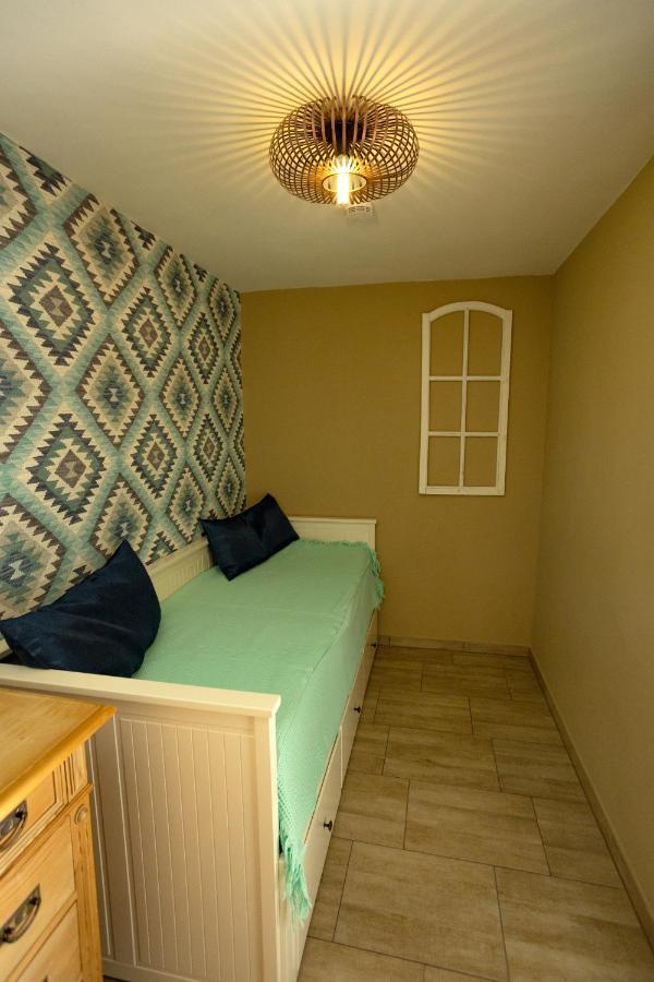 Ferienwohnung Burgblick Im Neuffener Tal Mit Sauna Und Wallbox Frickenhausen  Εξωτερικό φωτογραφία